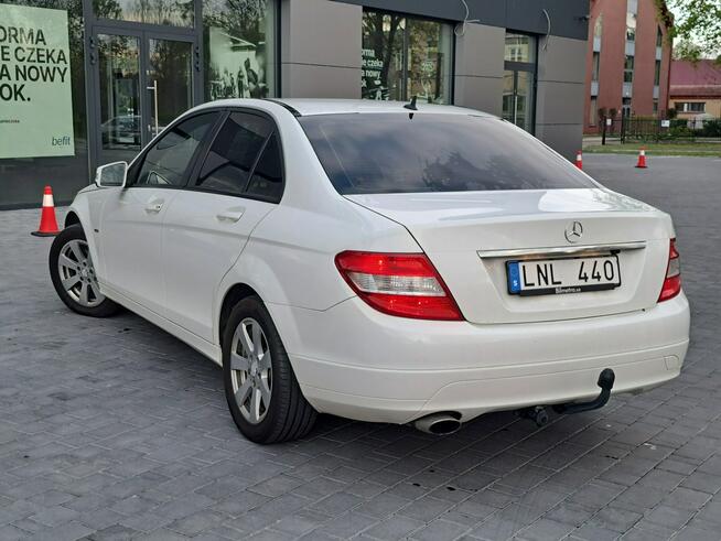 MERCEDES-BENZ Klasa C z 2010 roku