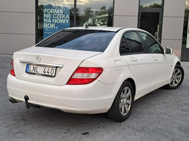 MERCEDES-BENZ Klasa C z 2010 roku