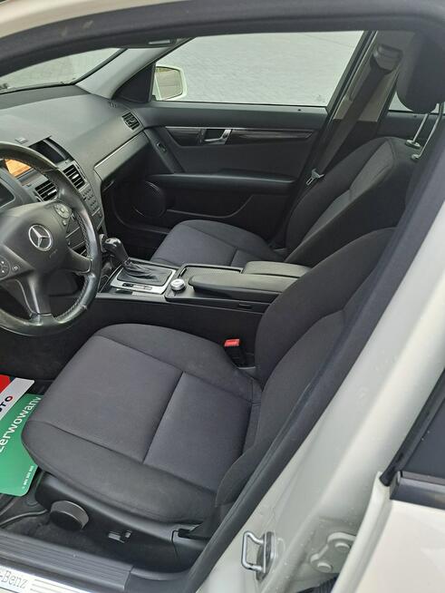 MERCEDES-BENZ Klasa C z 2010 roku