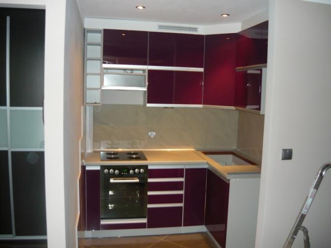 Meble na wymiar. Kuchnie, sypialnie, zabudowy wnęk-garderoby