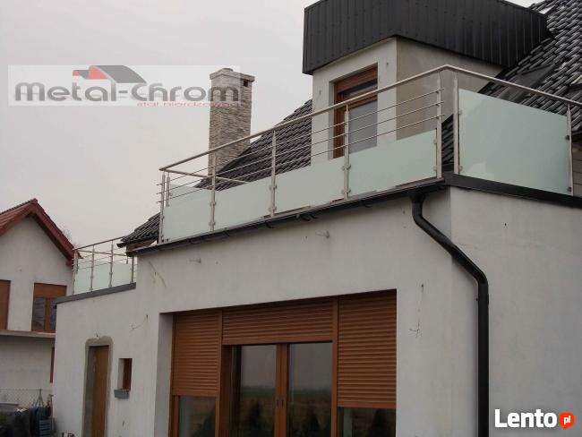 Eleganckie i trwałe balustrady ze stali nierdzewnej.