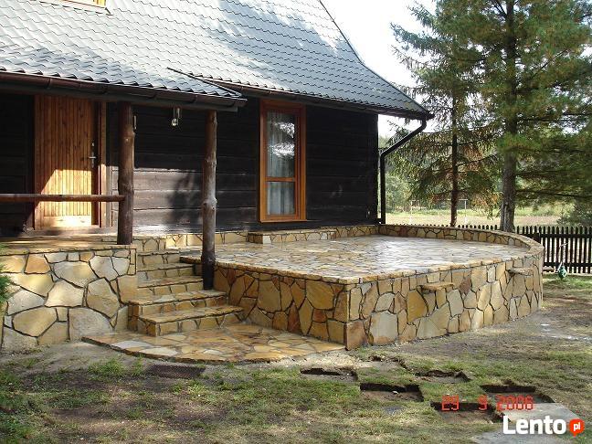 elewacja z kamienia, ogrodzenie z piaskowca,kamieniarstwo