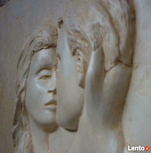 Płaskorzeźba gipsowa