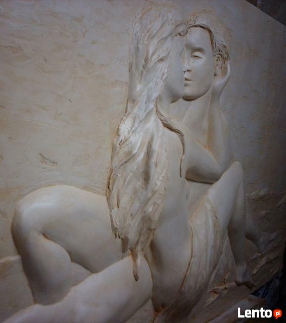 Płaskorzeźba gipsowa