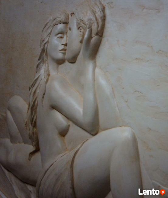 Płaskorzeźba gipsowa