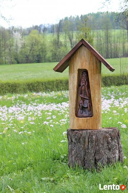 KAPLICZKA - CHRYSTUS FRASOBLIWY, ŚWIĄTEK