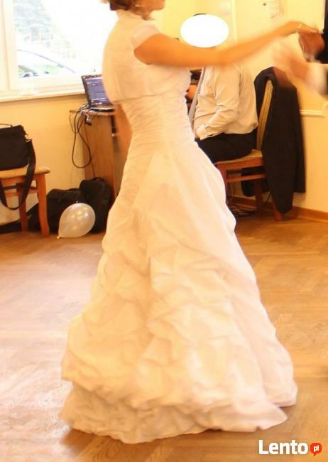 Sprzedam śliczną białą suknię ślubną z organtyny rozm