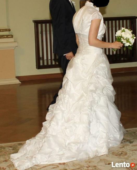Sprzedam śliczną białą suknię ślubną z organtyny rozm