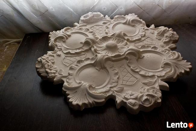 rozeta gipsowa rozety sztukateria gipsowa dekor z gipsu gips