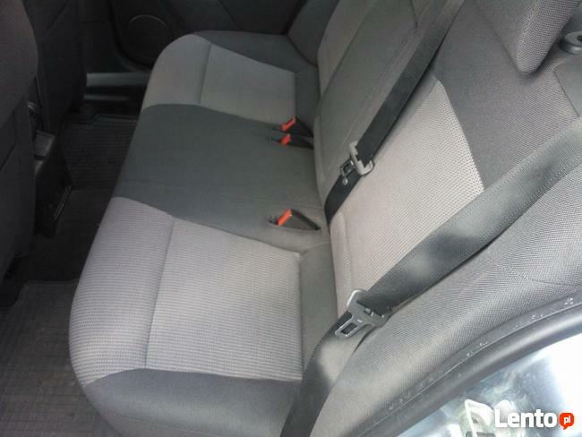 Pranie tapicerki, czyszczenie samochodów