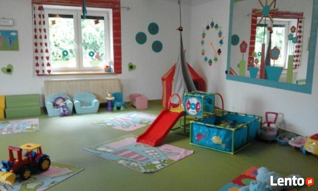 NIEPUBLICZNY ŻŁOBEK MAJA W ŁOWICZKACH