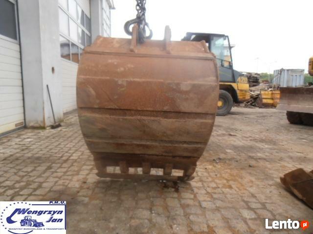 Łyżki do maszyn budowlanych.