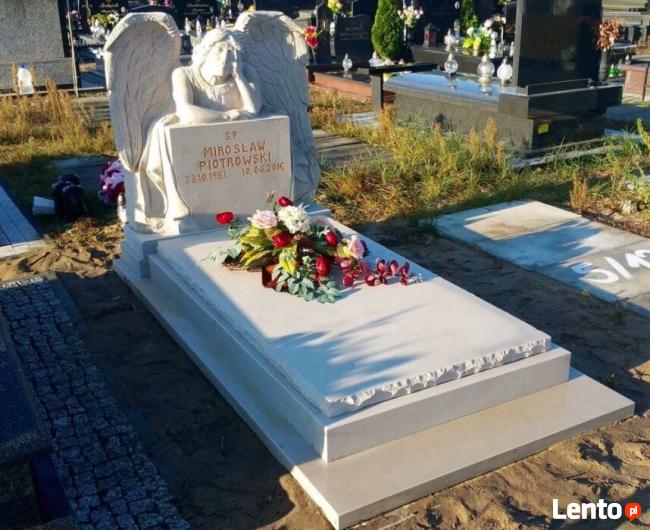 Nagrobek z rzeźbą anioła, nagrobek z piaskowca