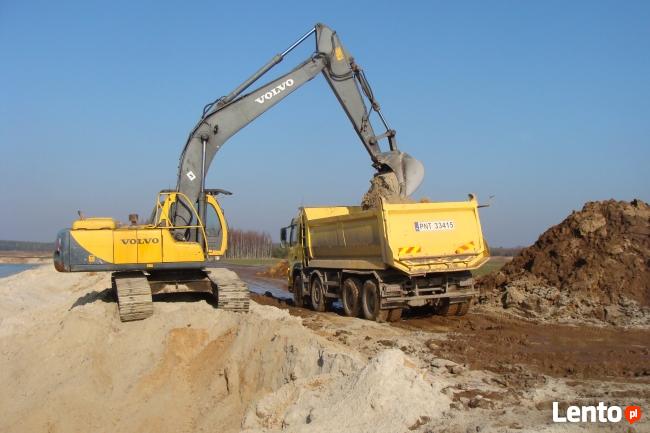 Ziemia ogrodowa i piasek budowlany