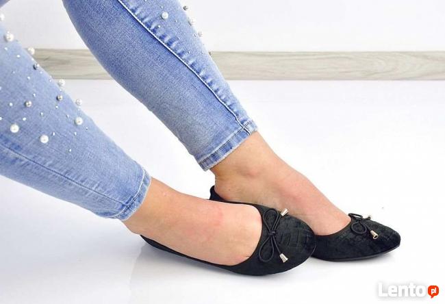 Czarne baleriny z kokardą