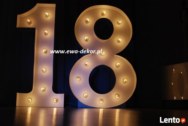 napis love świecące cyfry 18 świecące 40 lustrzane cyfry