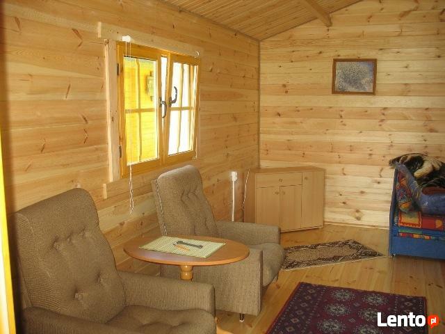 Domek letniskowy nad jeziorem na Kaszubach, Wiele