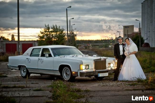 Wynajem zabytkowego Lincolna Continentala