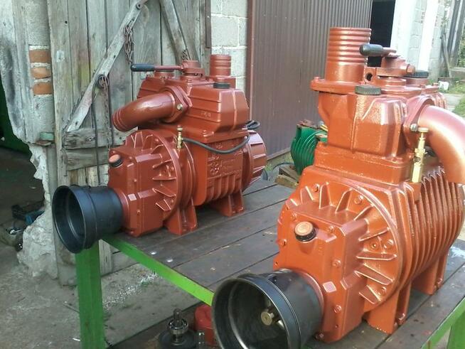 Beczkowóz.Naprawa pomp.