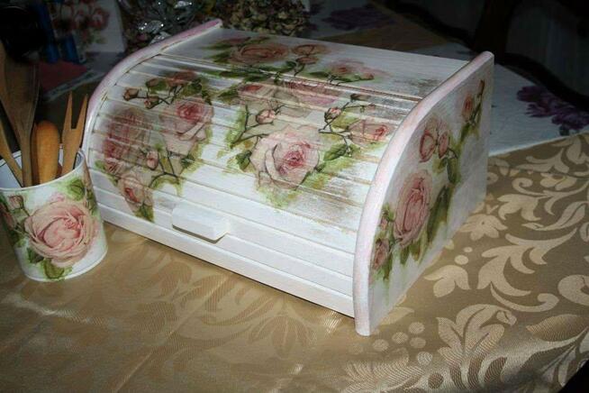 Chlebak drewniany zdobiony decoupage
