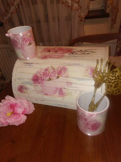 Chlebak drewniany zdobiony decoupage