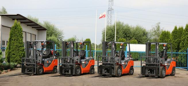 Boczny wózek widłowy z bocznym załadunkiem Nowy 3-12 Ton GW