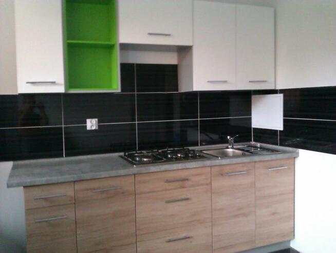 Skręcanie mebli biurowych, regałów,faktury.