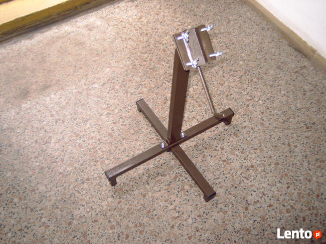 Stojak do regulacji rowerów