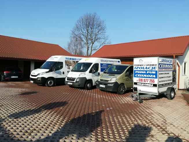 Termowizja zimno na poddaszu Wdmuchiwanie celulozy naprawa