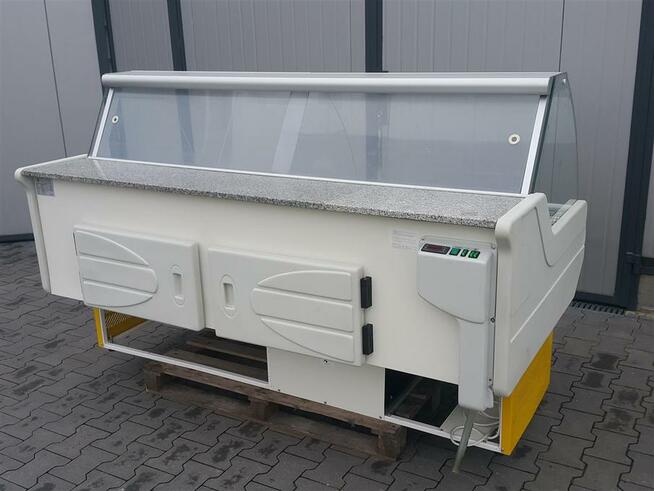 Lada chłodnicza witryna Essytemk Dorado 2m. Transport