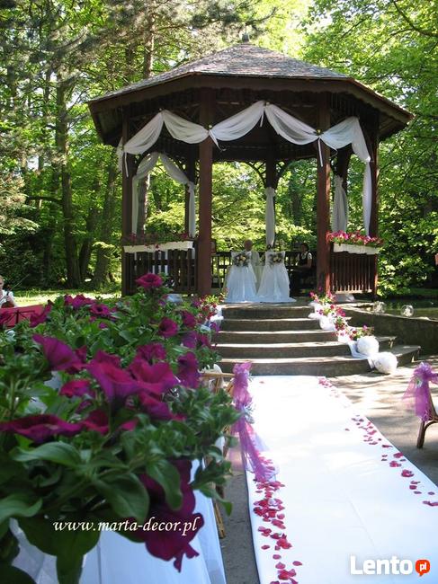 Dekoracje ślubne koscioła, sali, pojazdu, florystyk