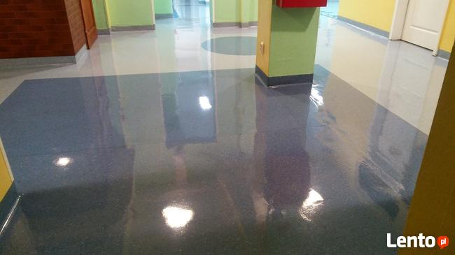 Polimeryzacja tarketu , PCV w szkołach i przedszkolach