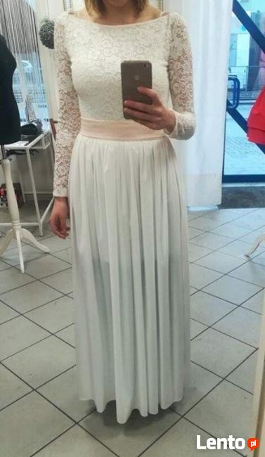 Elegancka sukienka w kolorze ecru