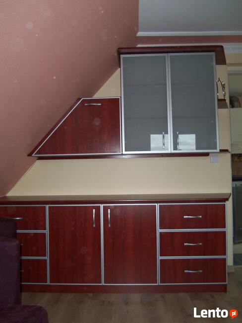 Meble na wymiar, zabudowy meblowe, garderoby, szafy wnękowe,