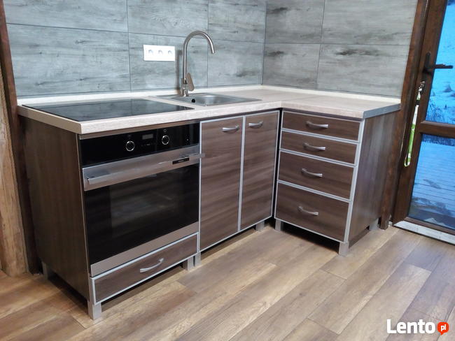 Meble na wymiar, zabudowy meblowe, garderoby, szafy wnękowe,