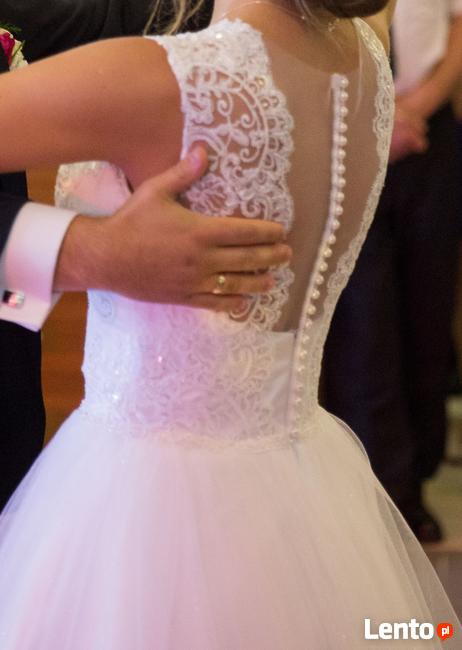 Suknia ślubna r.36
