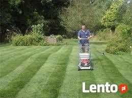 Zakładanie ODNAWIANIE ogrodu trawa z rolki.