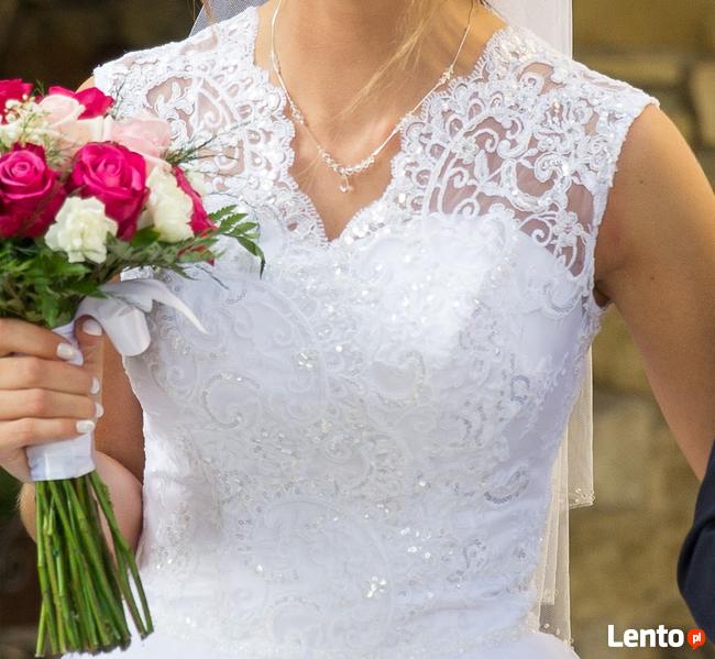 Suknia ślubna r.36
