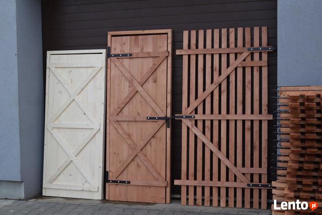 Producent drzwi piwnicznych ażurowych