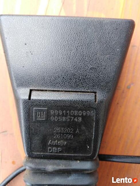 NAPINACZ PASA PRAWY PRZÓD OPEL VECTRA B 90585748