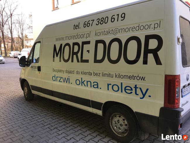 Foliowanie szyb, witryn szklanych, balkonów - reklamowe i in