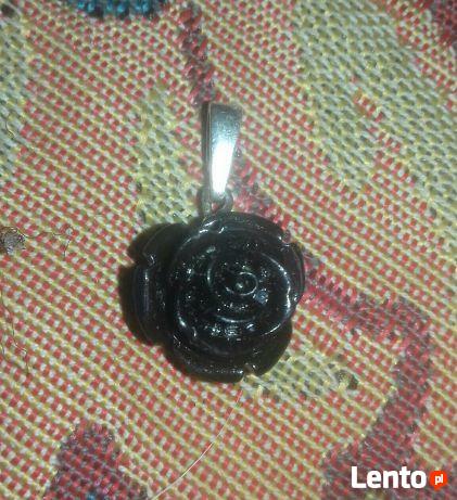 wisiorek etno róża tridacna srebro 925