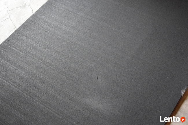 Mata gumowa siłownia pod urządzenia czarna 10mm kl.2