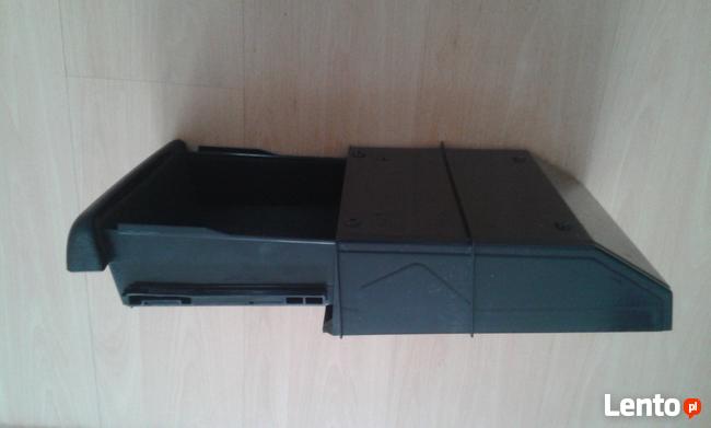 Skrytka pod siedzeniem przedmim pasarzera