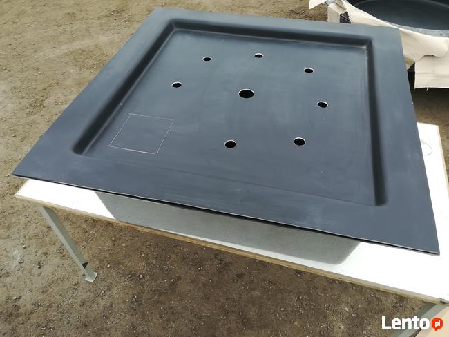 Zbiornik kwadratowy pod fontannę.