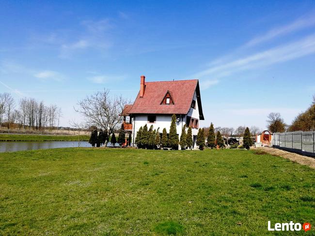 Całoroczny DOM NA PALACH ogromny staw i działka PRYWATNIE