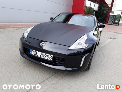 2017 Nissan Inne Coupe (2-drzwiowy)