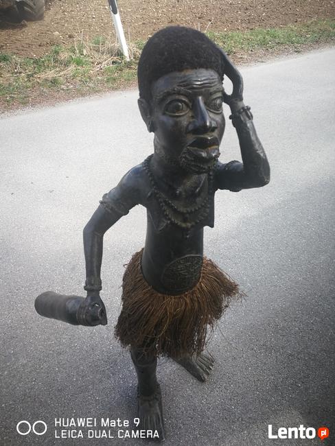 Figura z brazu