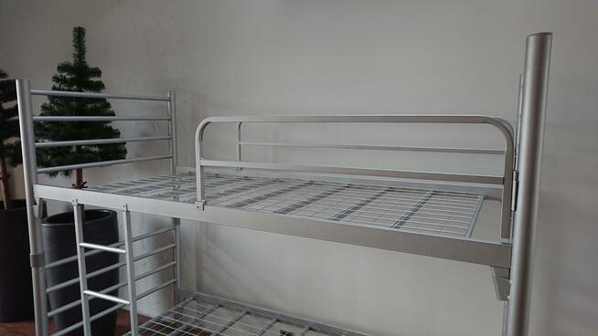 łóżko piętrowe