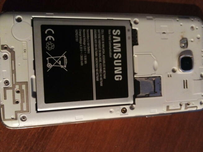 Sprzedam telefon Samsung w IDEALNYM stanie!!